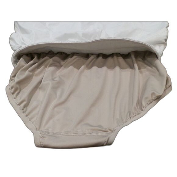 Lululemon Athletica White Lined Shorts Women's Size 6 - Picture 3 of 3